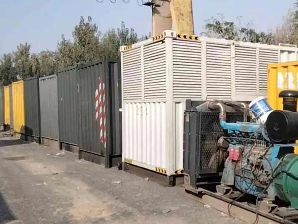 孟州200KW柴油发电机机组每小时油耗是多少?